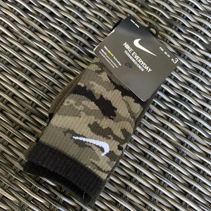 Nike Everyday Cushioned Crew Socks
